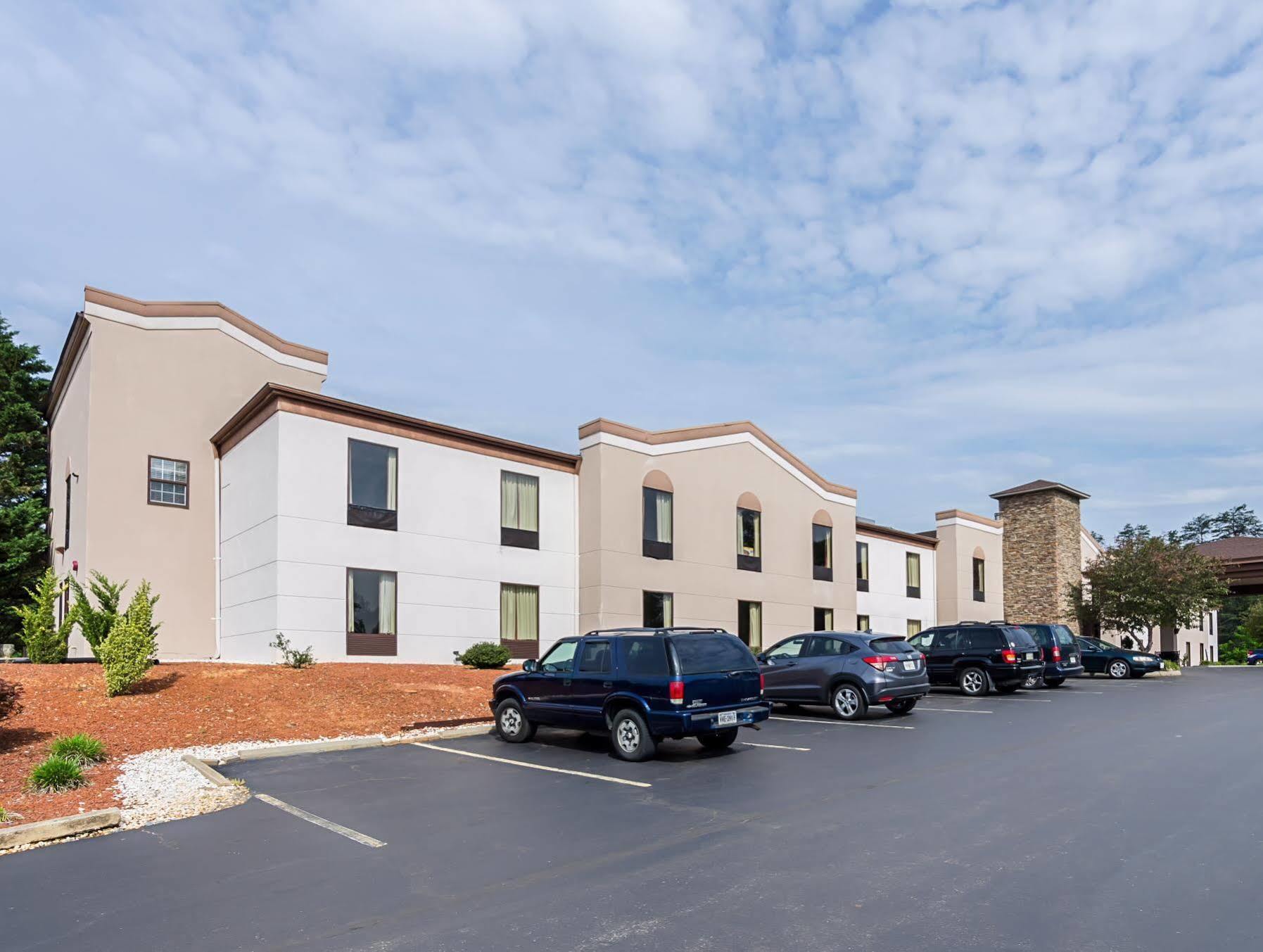 Quality Suites Altavista - Lynchburg South Εξωτερικό φωτογραφία